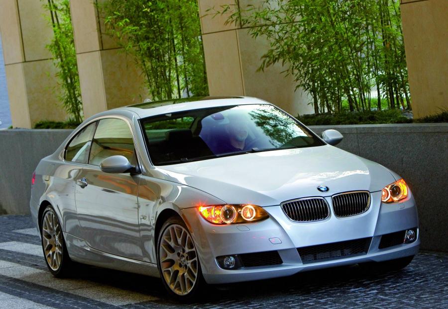  BMW 3-Series Coupe 2007 года  (фото 54 из 219)